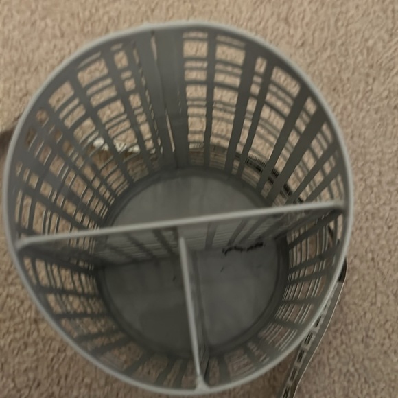 Home Accents gray metal Organizer pencil scissors, pen holder - Picture 4 of 6